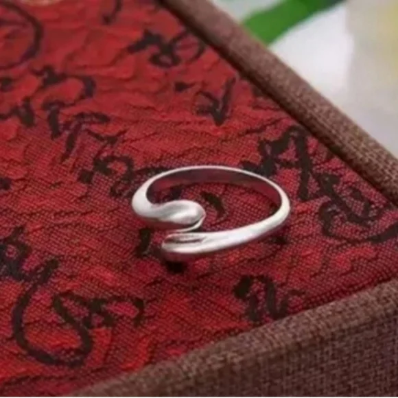 925 Sterling Silver Waterdrop Jewelry Set Bracelet Necklace Earrings and Ring - Picture 4 of 16